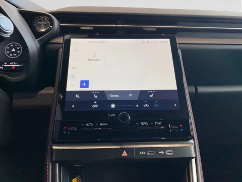 Lexus LBX 1.5 136cv HEV Emotion