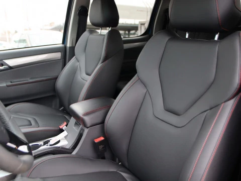 EVO CROSS 4 2.0 D 4WD (A ESTRENAR)