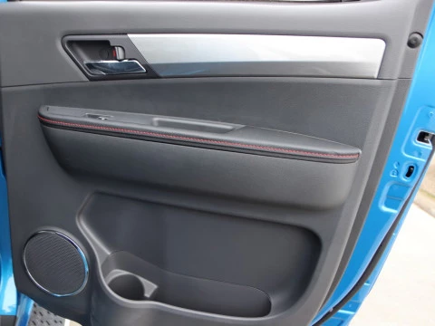 EVO CROSS 4 2.0 D 4WD (A ESTRENAR)