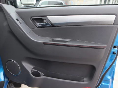 EVO CROSS 4 2.0 D 4WD (A ESTRENAR)