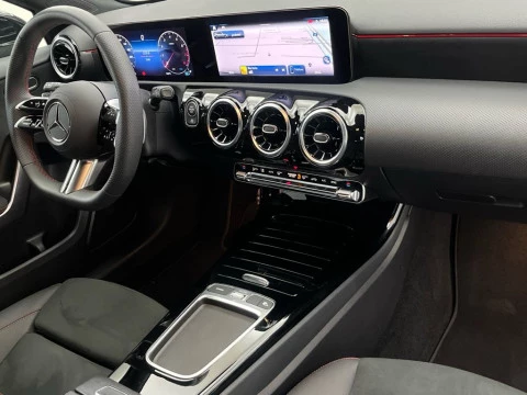 Mercedes-Benz Clase A 180 Compacto