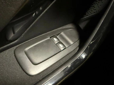 Peugeot 208 5P LIKE 1.6 BlueHDi 55KW (75CV)