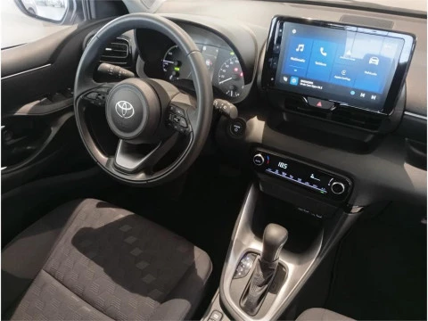 Toyota Yaris ACTIVE PLUS