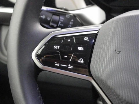 Volkswagen ID. BUZZ ID. BUZZ PRO 7-ASIENTOS BATALLA LARGA 210 KW (286 CV) 86 KWH AUT 1 VEL.