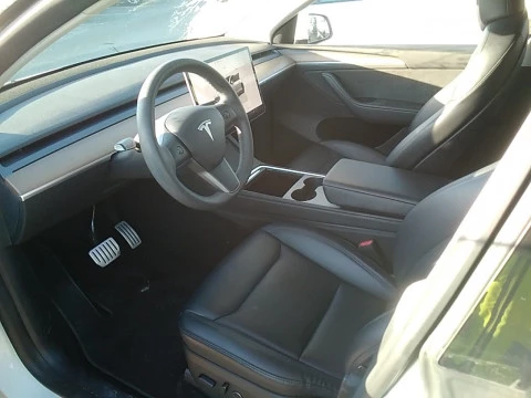 Tesla Model Y Performance 4WD