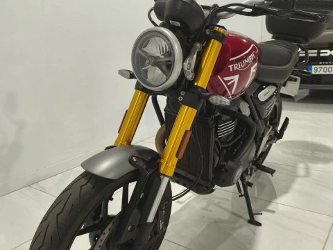 Triumph Street Triple S SPEED 400