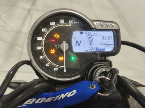 Triumph Street Triple S SPEED 400