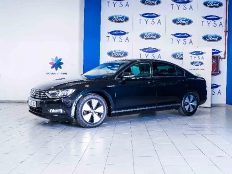 Volkswagen Passat BlueMotion 1.6 TDI 120CV Volkswagen Passat BlueMotion 1.6 TDI 120CV
