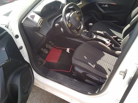 Peugeot 2008 Active Puretech 100 S&S BVM6