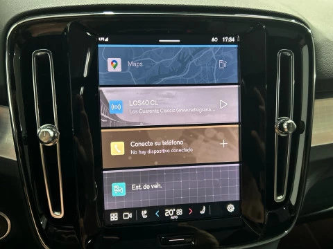 Volvo XC40 Plus, B3 Mild Hybrid, Gasolina, Dark