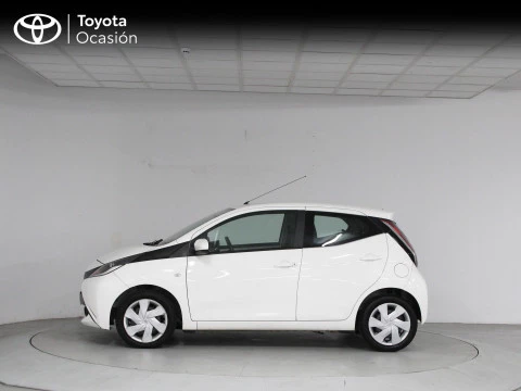 Toyota Aygo 1.0 70 x-play
