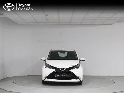 Toyota Aygo 1.0 70 x-play