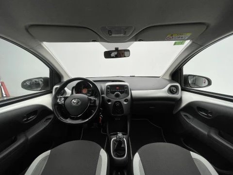 Toyota Aygo 1.0 70 x-play