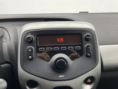Toyota Aygo 1.0 70 x-play