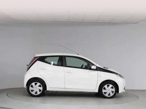 Toyota Aygo 1.0 70 x-play