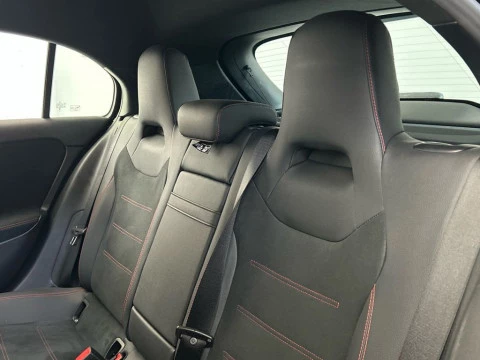 Mercedes-Benz Clase A 200 d Compacto