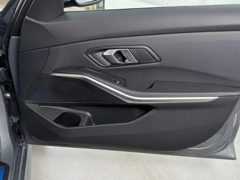 BMW Serie 3 318d Touring 110 kW (150 CV)