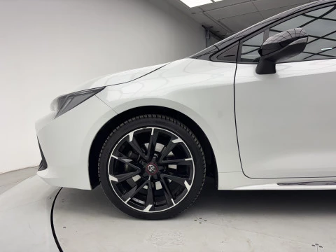 Toyota Corolla 2.0 180H GR-SPORT E-CVT