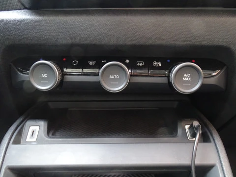 Citroën C4 X BlueHDi 130 SS EAT8 Shine