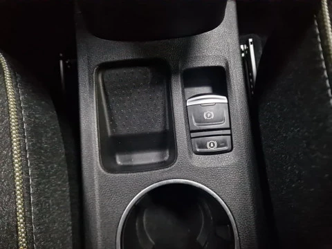 Renault Captur techno Eco-G 100cv (74 kW)