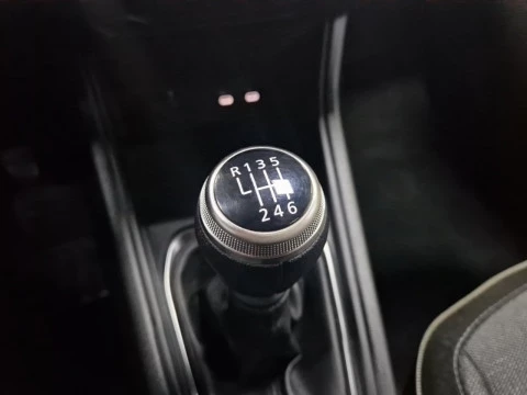 Renault Captur techno Eco-G 100cv (74 kW)