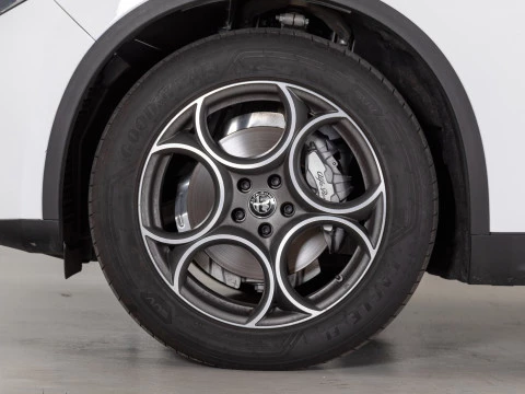 Alfa Romeo Stelvio 2.2 Diesel 140kW (190cv) SPRINT AWD