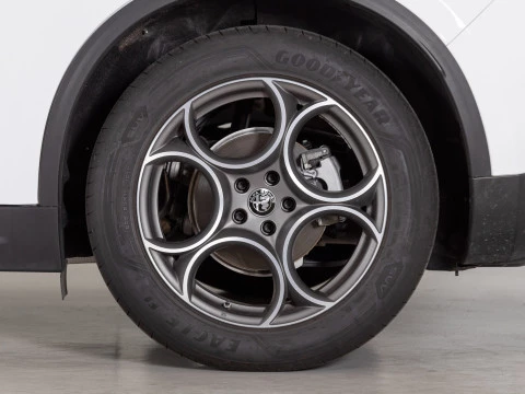 Alfa Romeo Stelvio 2.2 Diesel 140kW (190cv) SPRINT AWD