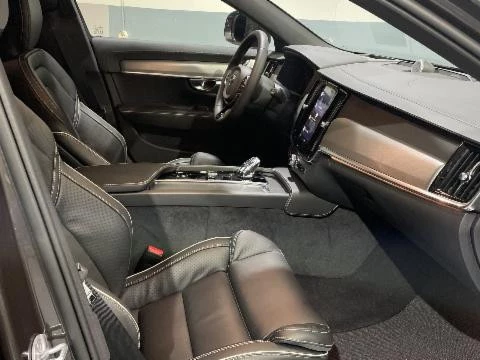 Volvo V90 Cross Country 2.0 B4 D ULTIMATE 4WD AUTO 197 5P