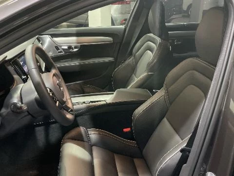 Volvo V90 Cross Country 2.0 B4 D ULTIMATE 4WD AUTO 197 5P