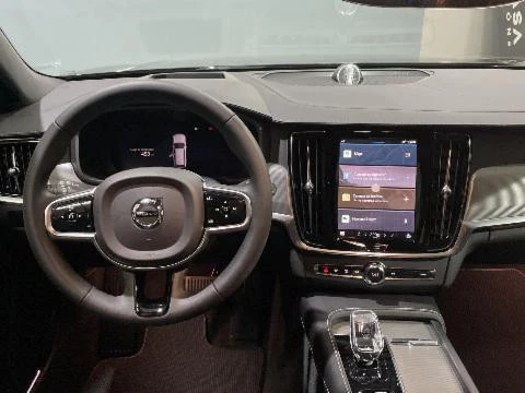 Volvo V90 Cross Country 2.0 B4 D ULTIMATE 4WD AUTO 197 5P