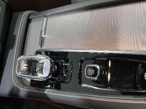 Volvo V90 Cross Country 2.0 B4 D ULTIMATE 4WD AUTO 197 5P