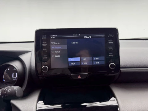 Toyota Yaris Cross 1.5 120H Business Plus