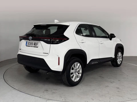 Toyota Yaris Cross 1.5 120H Business Plus