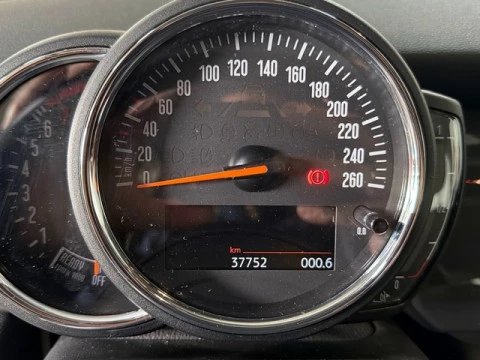 MINI Cabrio Cooper 100 kW (136 CV)