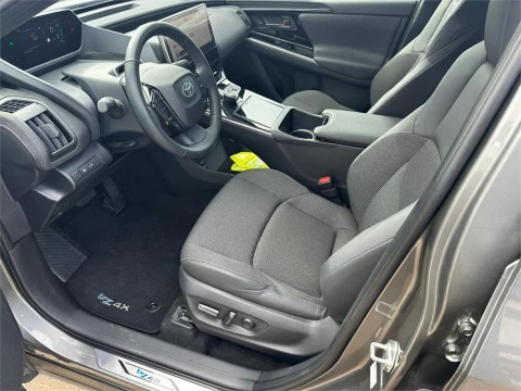 Toyota BZ4X 220E 4X4 Advance