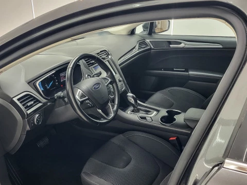 Ford Mondeo  SEDAN TITANIUM HEV2.0