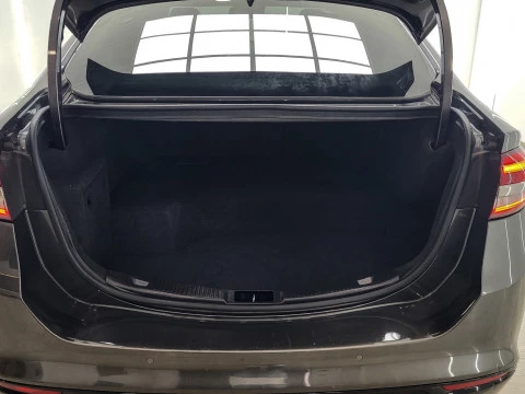 Ford Mondeo  SEDAN TITANIUM HEV2.0