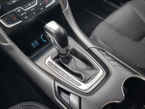 Ford Mondeo  SEDAN TITANIUM HEV2.0