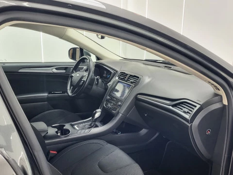 Ford Mondeo  SEDAN TITANIUM HEV2.0