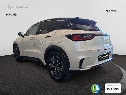 Lexus LBX 1.5 136cv HEV Emotion