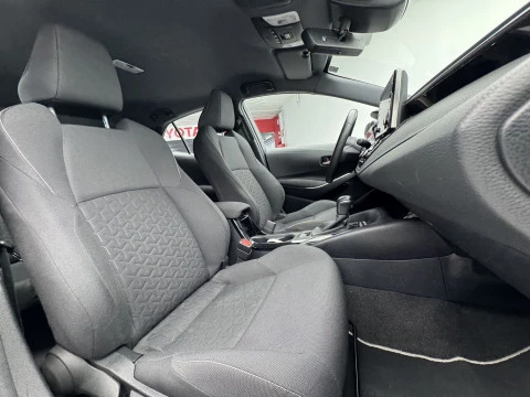 Toyota Corolla 1.8 125H ACTIVE TECH E-CVT