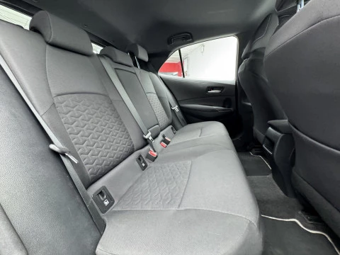 Toyota Corolla 1.8 125H ACTIVE TECH E-CVT