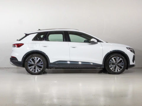 Audi Q4 e-tron S line 40 e-tron 150kW 82kWh