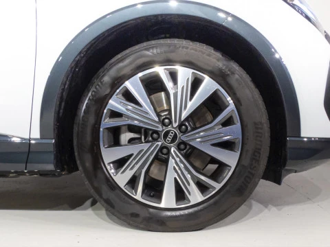 Audi Q4 e-tron S line 40 e-tron 150kW 82kWh