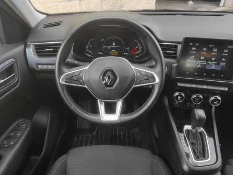 Renault Arkana Evolution E-TECH full hybrid 105kW(145CV