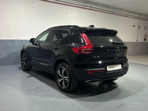 Volvo XC40 1.5 T3 R-DESIGN 163 5P
