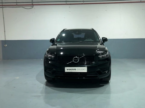 Volvo XC40 1.5 T3 R-DESIGN 163 5P