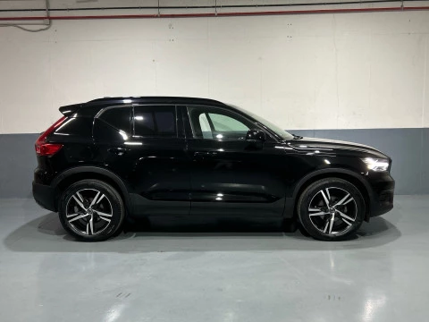 Volvo XC40 1.5 T3 R-DESIGN 163 5P