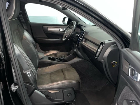 Volvo XC40 1.5 T3 R-DESIGN 163 5P