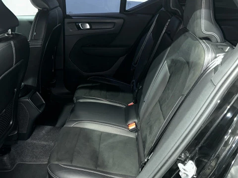 Volvo XC40 1.5 T3 R-DESIGN 163 5P